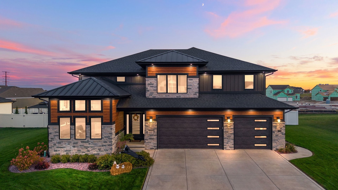 modern homes St. John Indiana, new construction homes St. John IN, contemporary homes St. John Indiana, modern farmhouse style St. John, luxury new builds St. John Indiana, custom home builders St. John IN, modern architecture St. John Indiana, executive new construction homes St. John, upscale homes St. John Indiana, energy-efficient homes St. John IN, smart home features St. John Indiana, luxury suburban homes Northwest Indiana, curb appeal modern home St. John, designer exterior home St. John Indiana, best new neighborhoods St. John IN